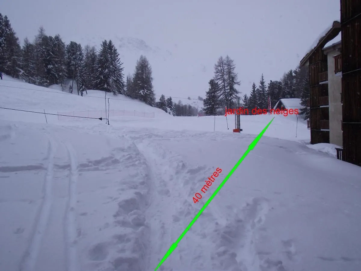 Appartement 5 Pers Plagne Village La Plagne 0*,  France